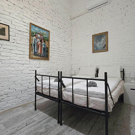 Wolf Apartment With Terrace Budapest Exterior foto